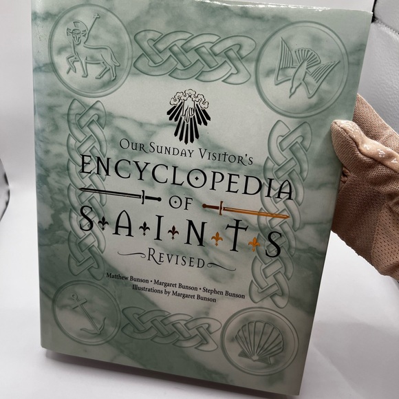 Encyclopedia of Saints Revised Edition - Picture 3 of 17